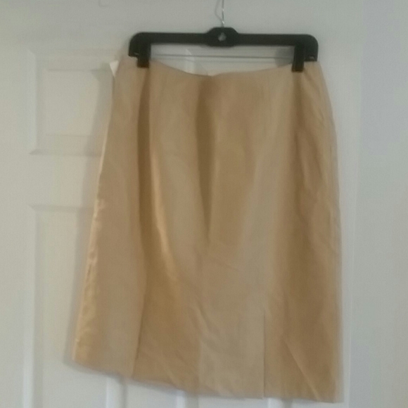 Talbots leather skirt - Picture 3 of 6